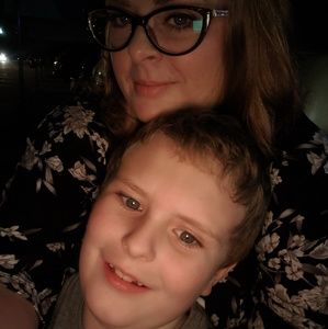 Meet your Posher, April